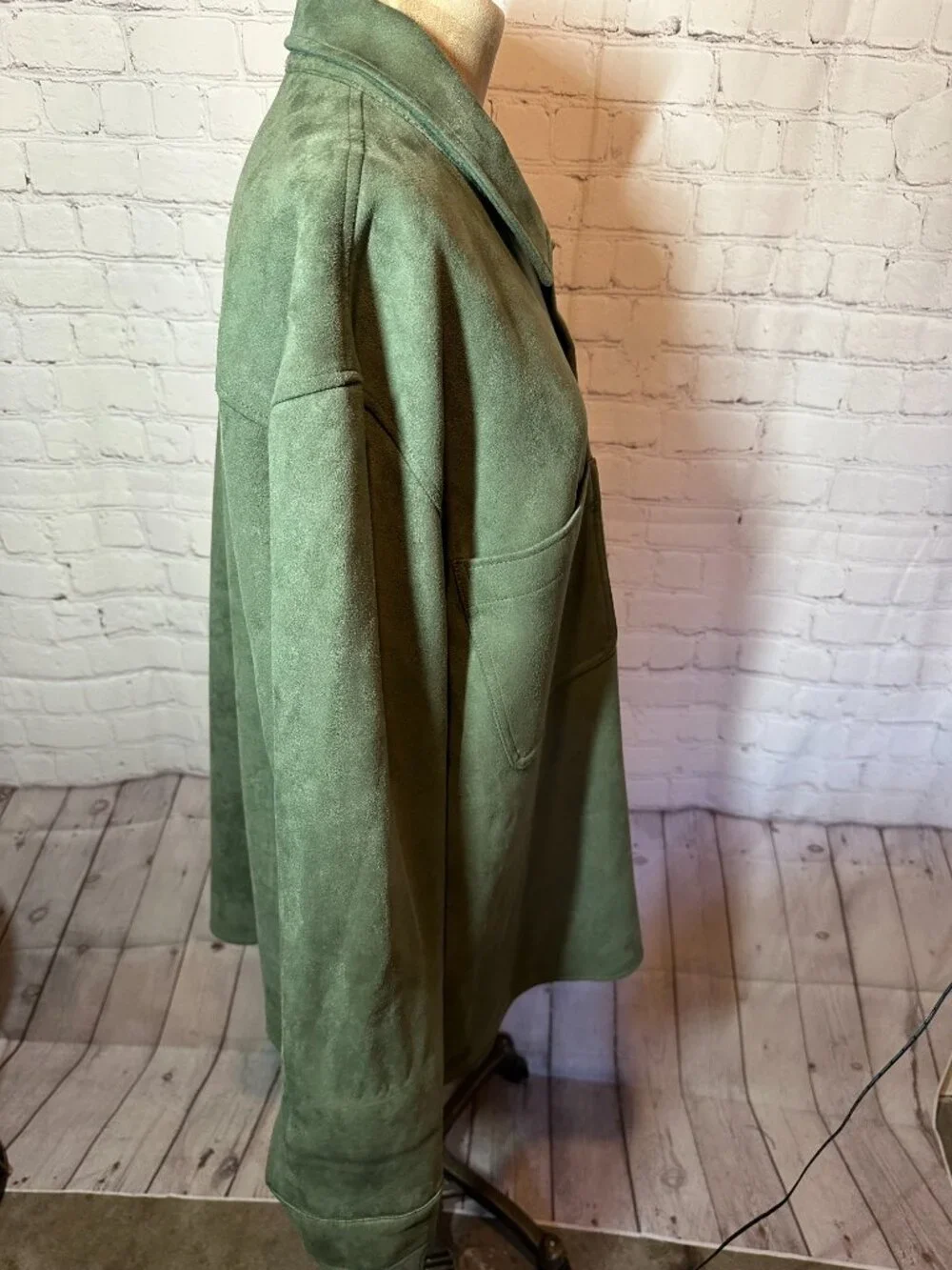 Truth Faux Leather Suede Heavy weight military green Button Up Shacket Size XL